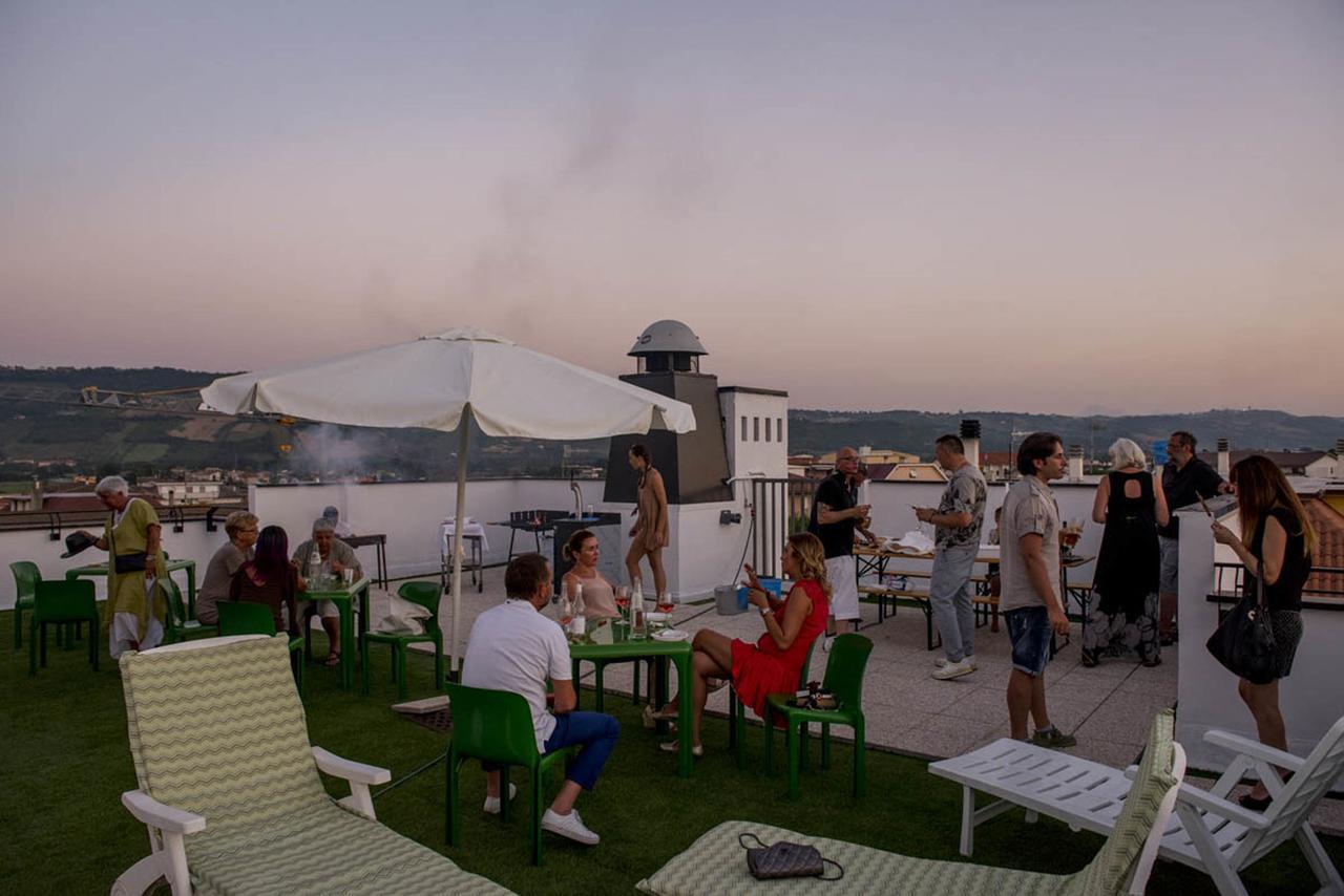 Hotel Del Cavaliere มอนเตปรันโดเน ภายนอก รูปภาพ